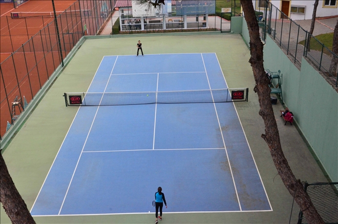Adana´da Tenis 1.Kademe Antrenör Kursu Başladı