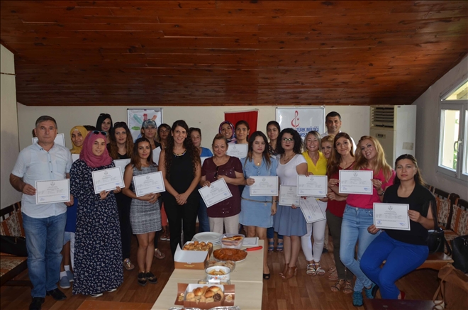 İşaret dili kursunu bitiren 50 kişiye sertifika