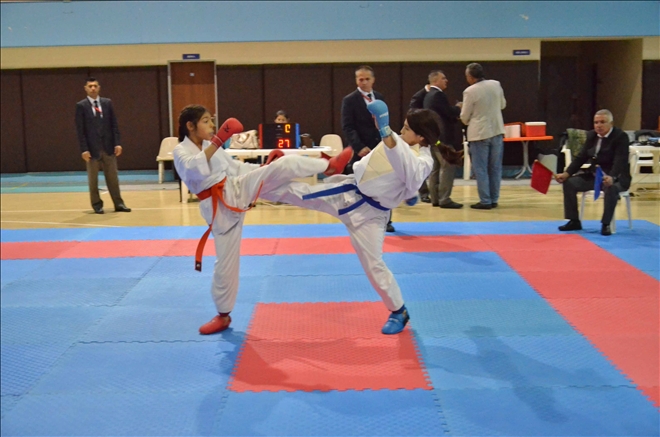 Adana´da, Karate Anadolu Yıldızlar Ligi İl Seçmeleri Yapıldı