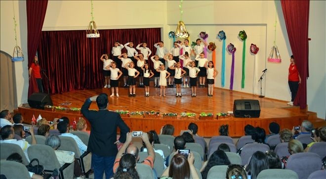 Erkan Koleji öğrencilerinden yıl sonu gösterisi