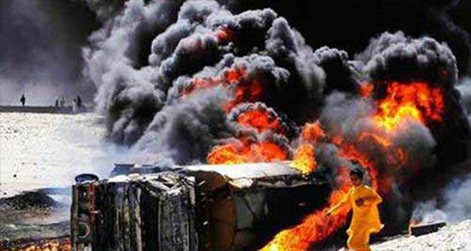  Pakistan´da tanker patladı: 120 ölü, 130 yaralı