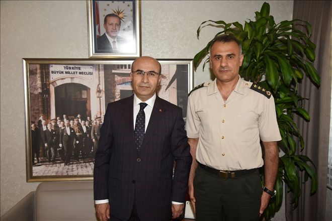 İl Jandarma Komutanı Albay Fatih Yılmaz´dan, Vali Demirtaş´a Veda Ziyareti