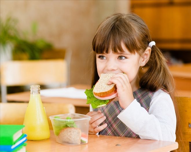 Okul başarısında sağlıklı beslenmenin 7 önemli kuralı  