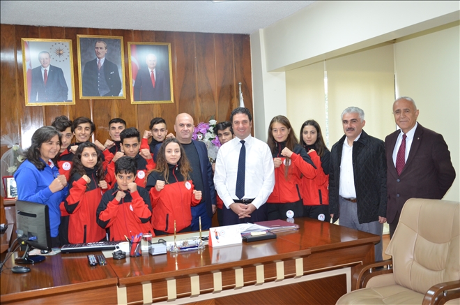 Adana Gençlik ve Spor Kulübünden 12 sporcu Muay Thai EMF Cup´ta müsabakalara katılacak