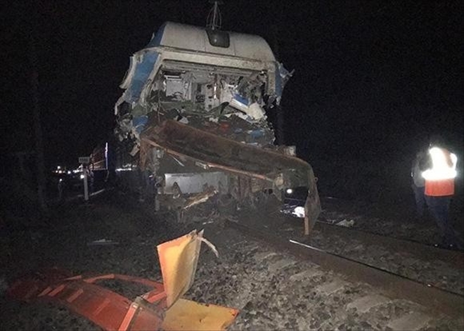 Rusya´da tren kamyona çarptı: 20 yaralı