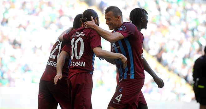Trabzonspor Bursa´dan şen dönüyor