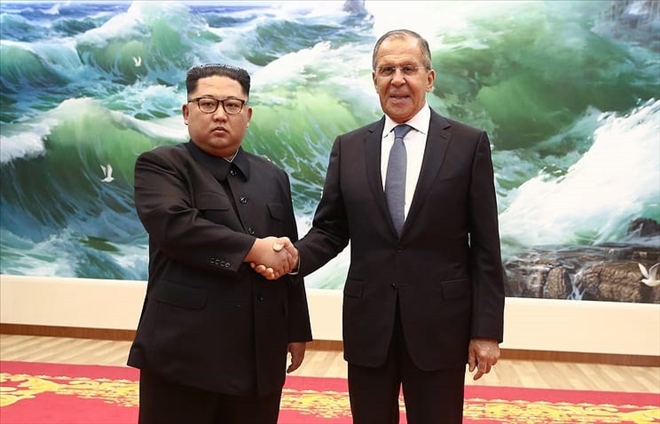 Lavrov Kuzey Kore lideri Kim ile görüştü