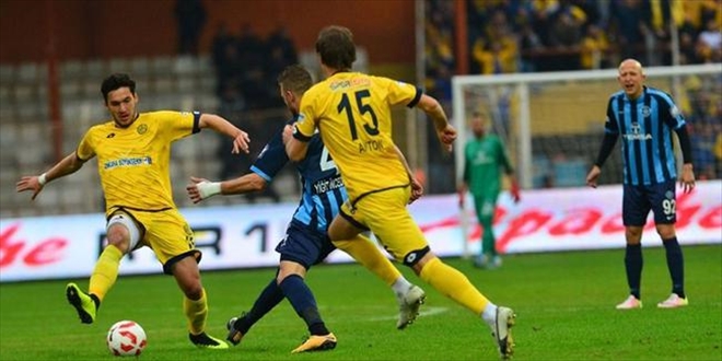 Adana Demirspor sezonun son maçında Ankara´dan puanla döndü
