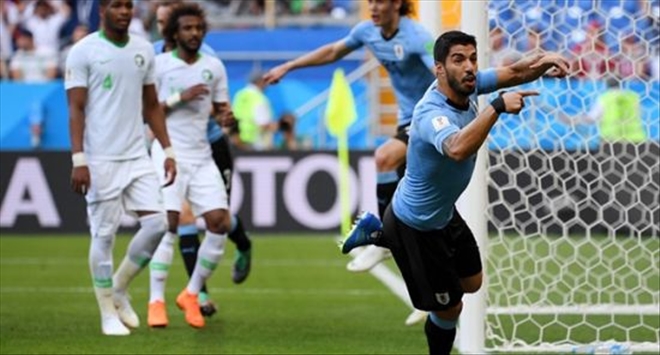 Uruguay ve Rusya gruptan çıkmayı garantiledi