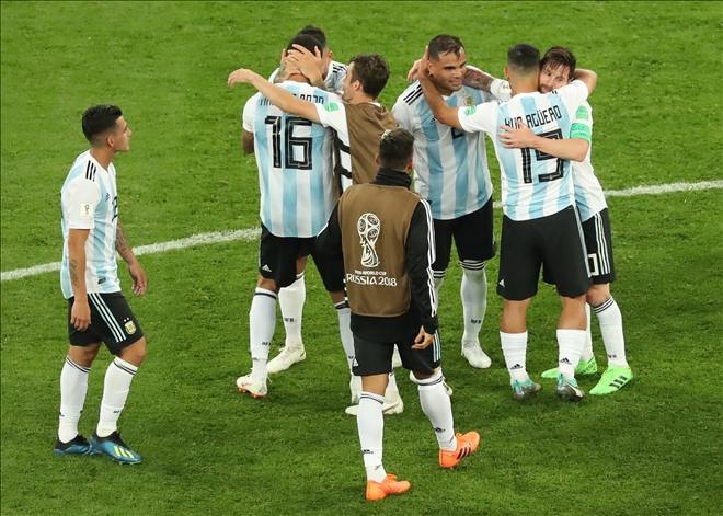 Nijerya´yı 2-1 mağlup eden Arjantin, adını bir üst tura yazdırdı