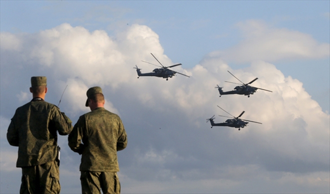 Rusya, 30 uçak ve bin 140 askerini Suriye´den çekti
