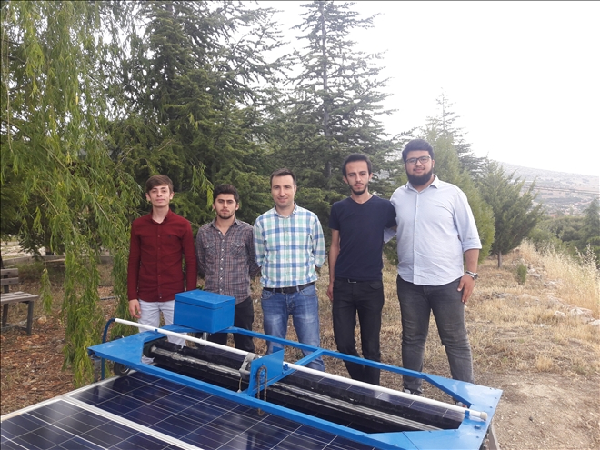 Öğrenciler güneş paneli için robot yaptı 
