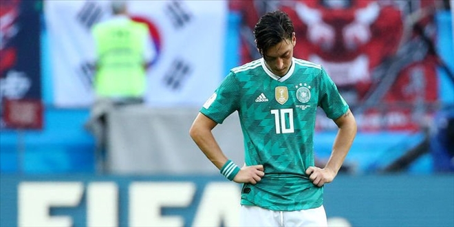 Mesut Özil Almanya Milli Takımı´nı bıraktı