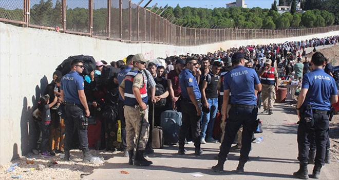 13 bin Suriyeli bayram için ülkelerine gitti