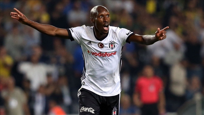 Beşiktaş Atiba´nın sözleşmesini uzattı