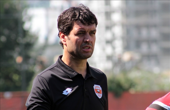 Adanaspor Teknik Direktörü Arslan futbolcularına güveniyor