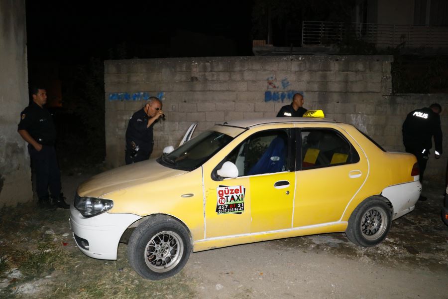 Polisten ihtarından kaçan taksi sürücüsü aracı terk edip kayıplara karıştı