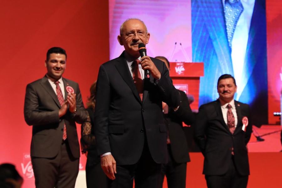 Kılıçdaroğlu, “Cumhuriyeti, Demokrasiyle Taçlandıracağız”
