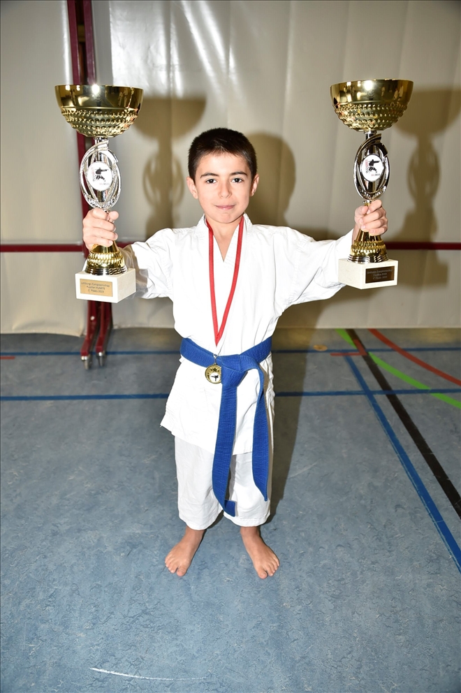 Belçika´da Türk karateci çocukların başarısı