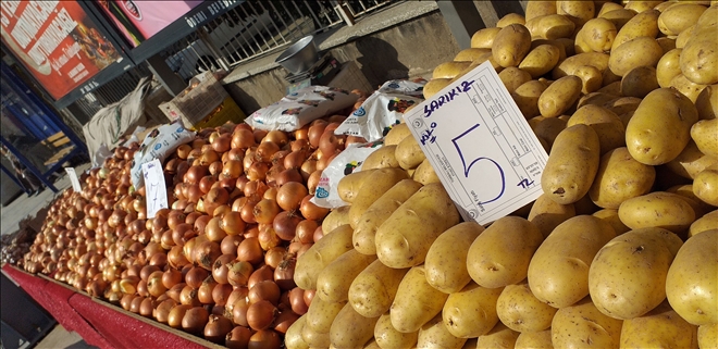 Patates 5, soğan 7 lira