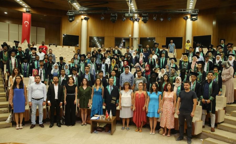 ÇÜ TÖMER’den Türkçe Öğrenen 175 Yabancı Uyruklu Öğrenci Mezun Oldu