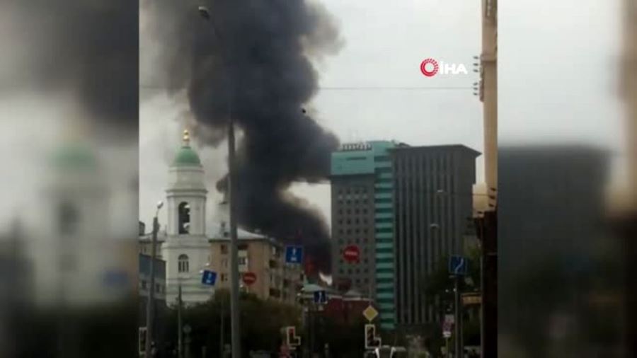 Rusya’da 4 katlı binada yangın