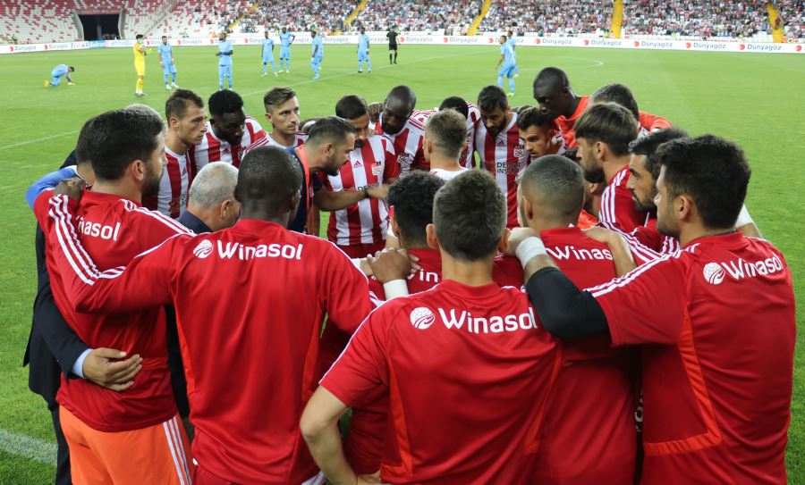 Sivasspor ile Adana Demirspor hazırlık maçı yapacak