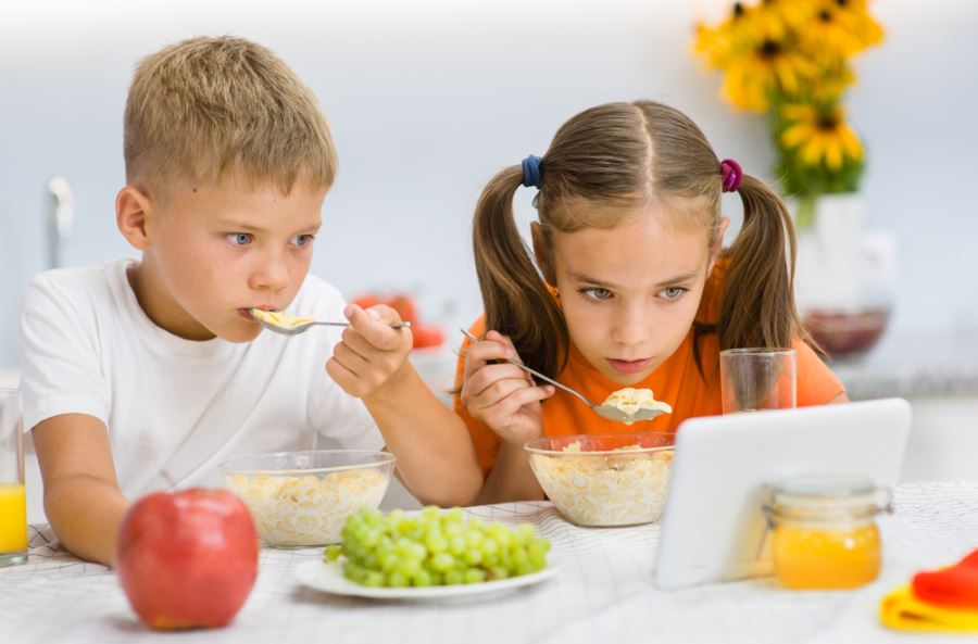 Çocuklar İçin 12 Adımda Sağlıklı Beslenme Rehberi