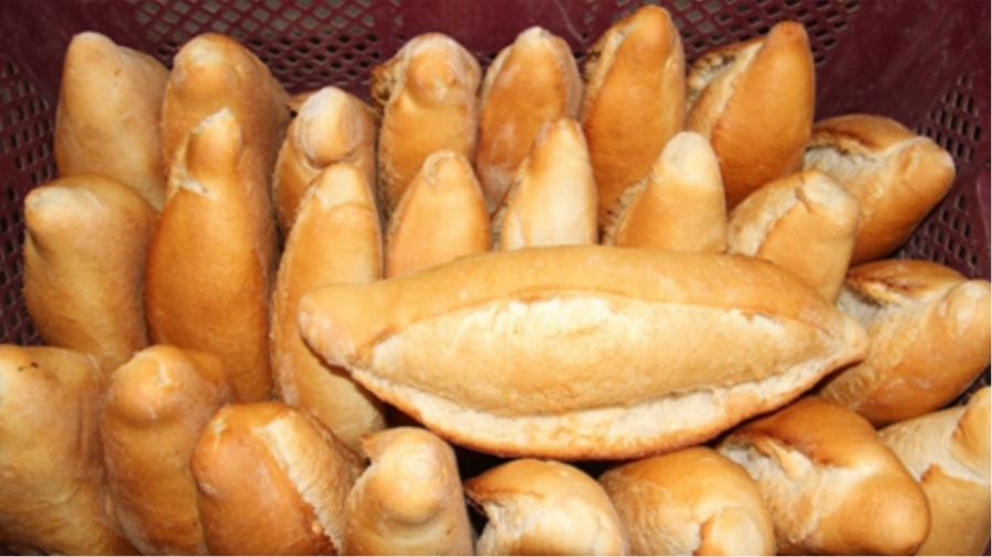 İçişleri Bakanlığı, belediyelerin ücretsiz ekmek dağıtımını yasakladı