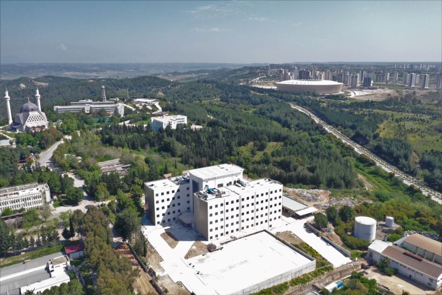 Çukurova Üniversitesi, Onkoloji ve Hematoloji Hizmet Binası Tamamlama Aşamasına Geldi