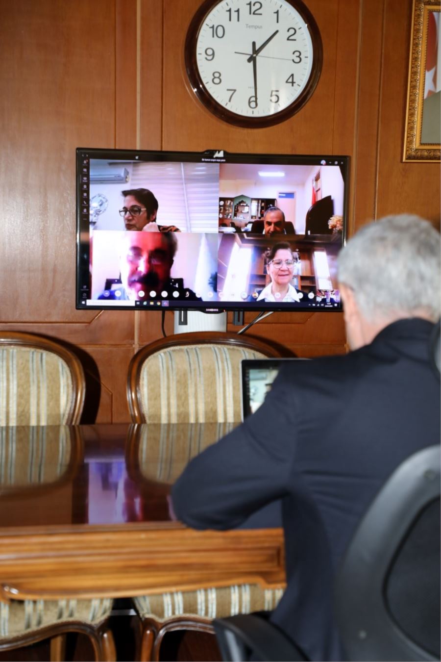 Çukurova Üniversitesindeki Toplantılar Telekonferans Sistemi Üzerinden Yapılıyor