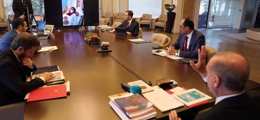 Erdoğan, hastalarla video konferans yöntemiyle görüştü