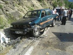 SAİMBEYLİ´DE TRAFİK KAZALARI: 5 YARALI