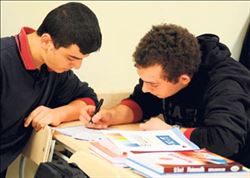 ÇÜ´LÜ AKADEMİSYENLERDEN ÇOCUKLARA YABANCI DİL ÖĞRETİMİ PROJESİ