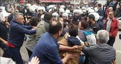 10 EKİM´İ PROTESTO GÖSTERİSİNE MÜDAHALE