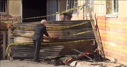 Kılıçdaroğlu, 12 kişinin hayatını kaybettiği yurda karanfil bıraktı