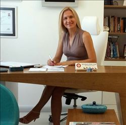 GÖZLERİNİZİ AŞAĞIYA DOĞRU BASTIRARAK SİLMEYİN