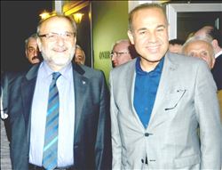 OKTAY VURAL´DAN SÖZLÜYE DESTEK