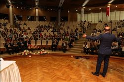 Sektör Zirvesi 2016 “Değişimi Yönetin” Temasıyla Farklı İsimleri Öğrencilerle Buluşturdu