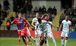 DEMİRSPOR ZİRVEDEN KOPMUYOR