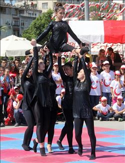 ADANA´DA BAYRAM KUTLAMASI