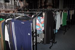  LİSEDE AÇILAN "DİLEK DÜKKANI"NDA 300 ÖĞRENCİ GİYDİRİLDİ 