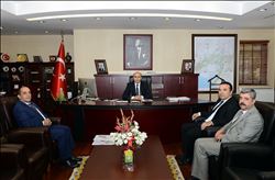 VALİ DEMİRTAŞ, SAĞLIK YATIRIMLARI VE HİZMETLERİ HAKKINDA BRİFİNG ALDI