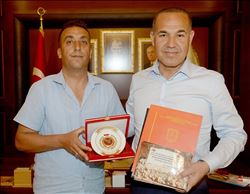 Şırnak´tan Adana´ya bayrak teşekkürü