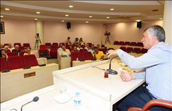  Başkan Karalar muhtarlarla toplandı