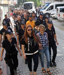 Uyuşturucu operasyonu sonunda 150 tutuklama