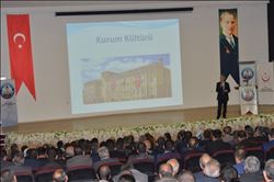 İl Milli Eğitim Müdürü Okul Müdürleri´yle bir arada