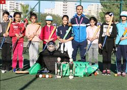  Başarı, imkansızlıklarla geldi  