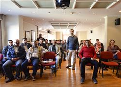 Yağmurlama sulama bitkiyi dondan da koruyor  