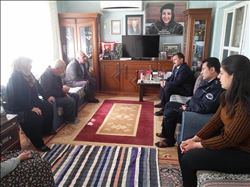 KARAİSALI KAYMAKAMI TOLGA POLAT´TAN ŞEHİT AİLELERİNE ZİYARET